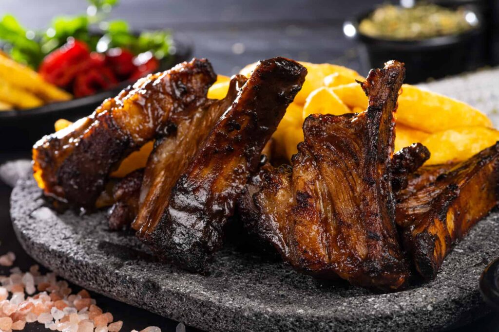 costillas de cordero al bbq de cafe