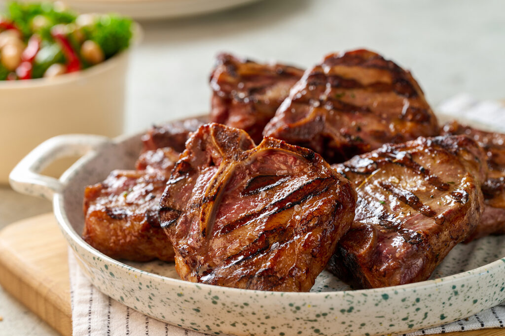 T bone a la parrilla con vegetales