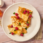 Crepes con frambuesa y miel